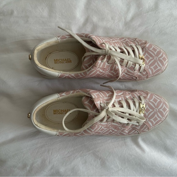 Michael Kors Shoes - Michael Kors Pink and White Geometric Sneakers